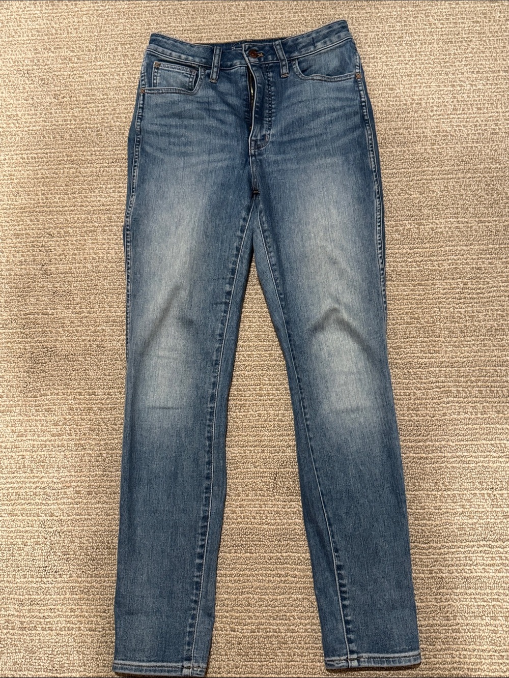 Madewell Curvy Roadtripper Jeans in Medium Blue Wash